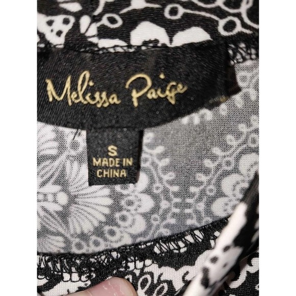 Short sleeve comfortable dress by Melissa Paige. Size Small - Picture 3 of 3